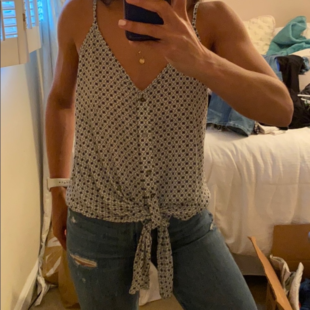 Olivaceous tank top
